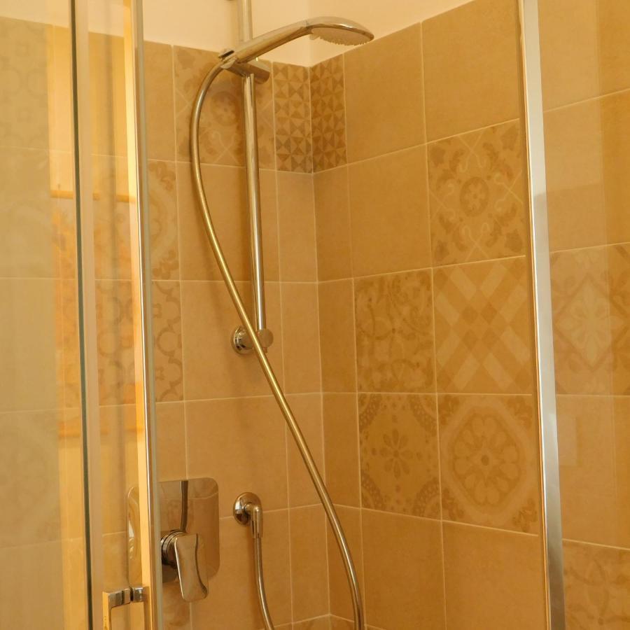 Апартаменты Michy'S House Сестри-Леванте Экстерьер фото